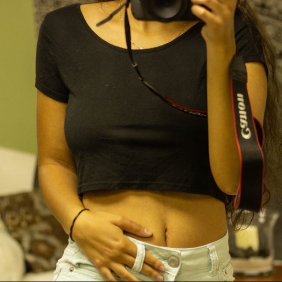 American Eagle Outfitters Tops - Lightweight black scoop neck crop top shirt